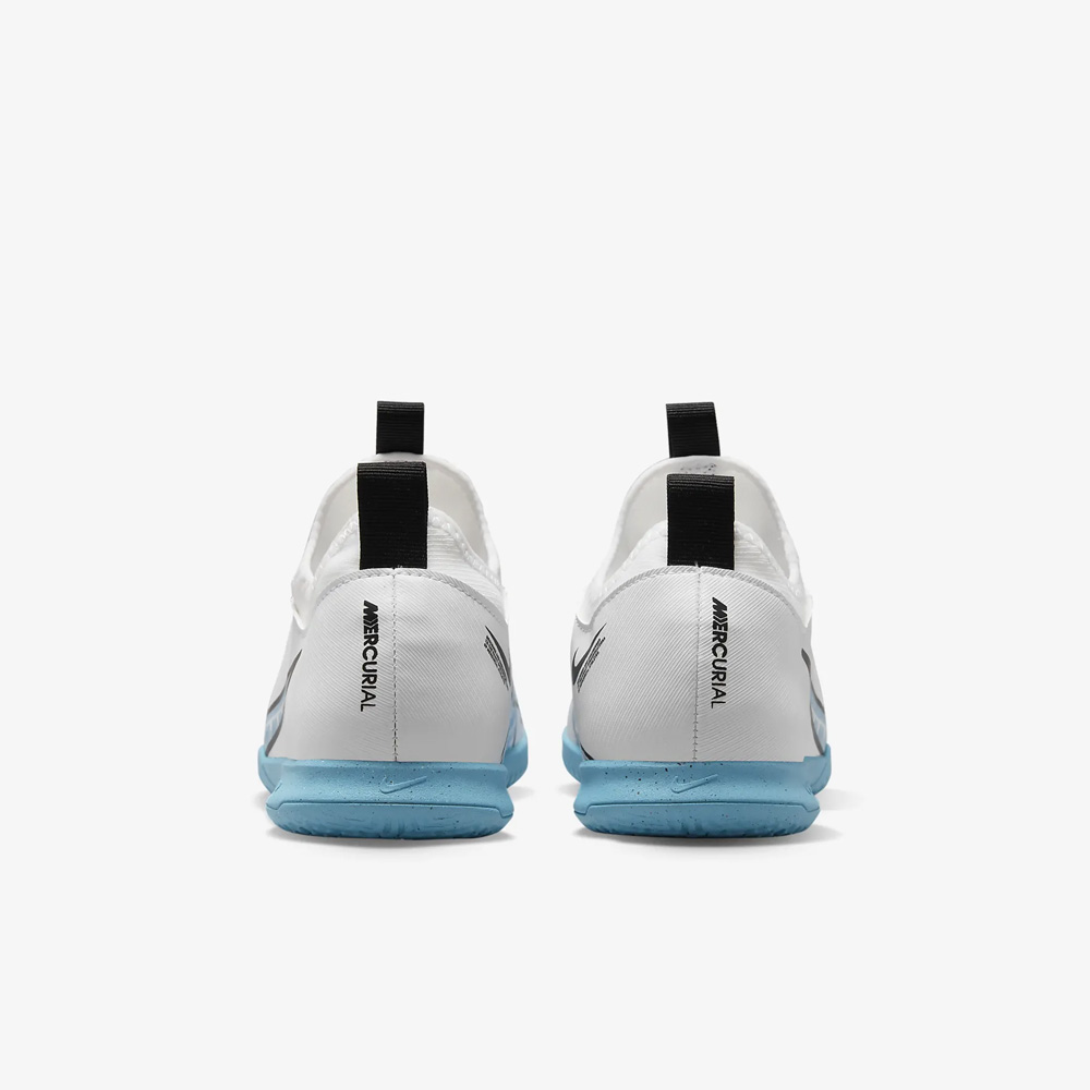Nike Jr Zoom Vapor 15 Academy IC – White/Pink Blast/Baltic Blue